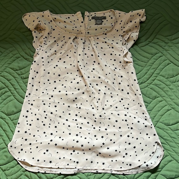 SUZY SHIER TOP - Picture 1 of 4